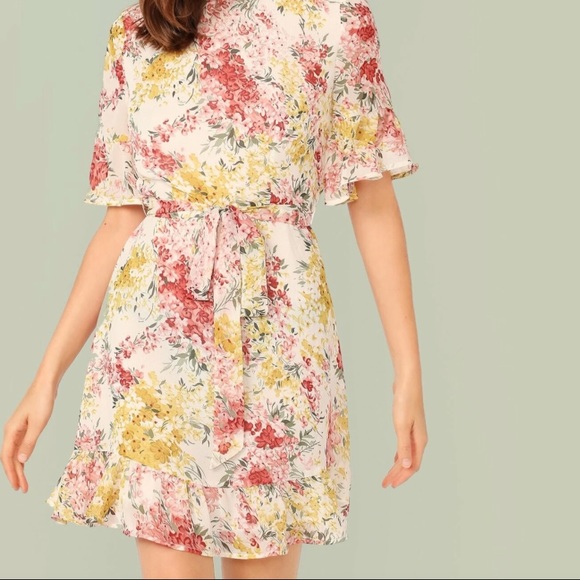 NWOT Ruffle Trim Belted Floral Print Dress - Picture 2 of 9
